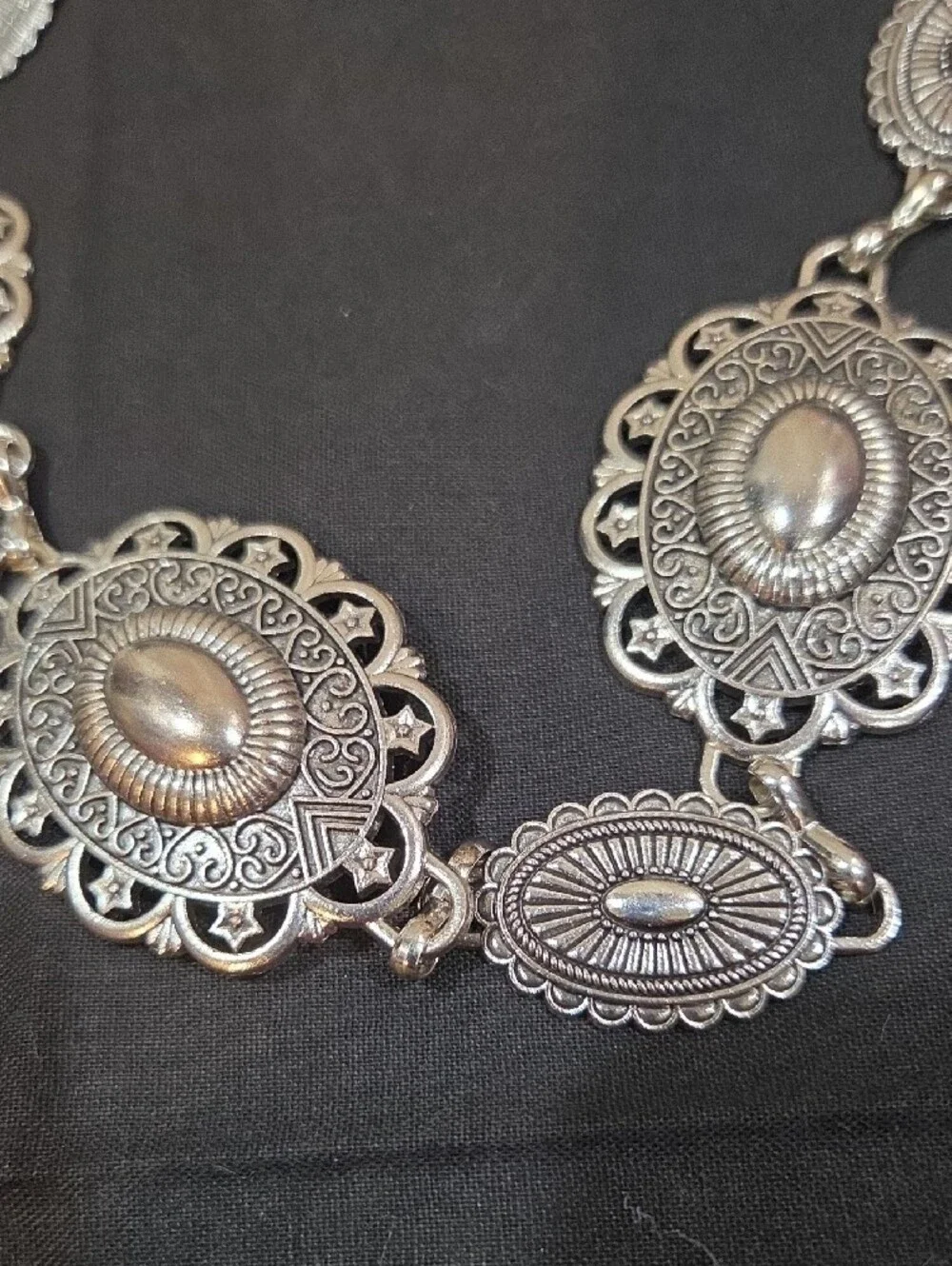 Vintage-Style Silver Oval Belt